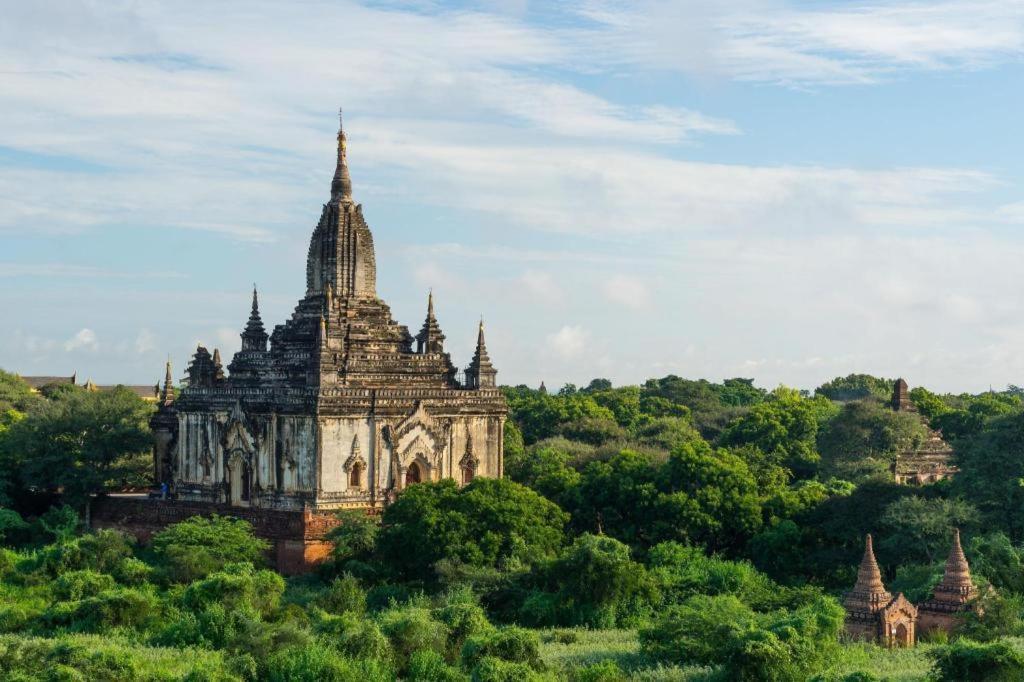 Law Ka Thit Sar Hotel New Bagan Bagian luar foto